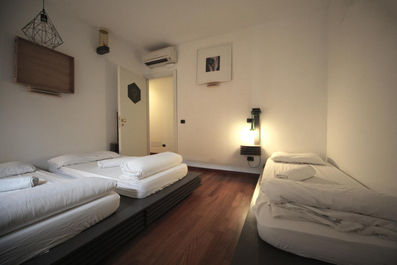 Dopa Hostel Bologna Bagian luar foto